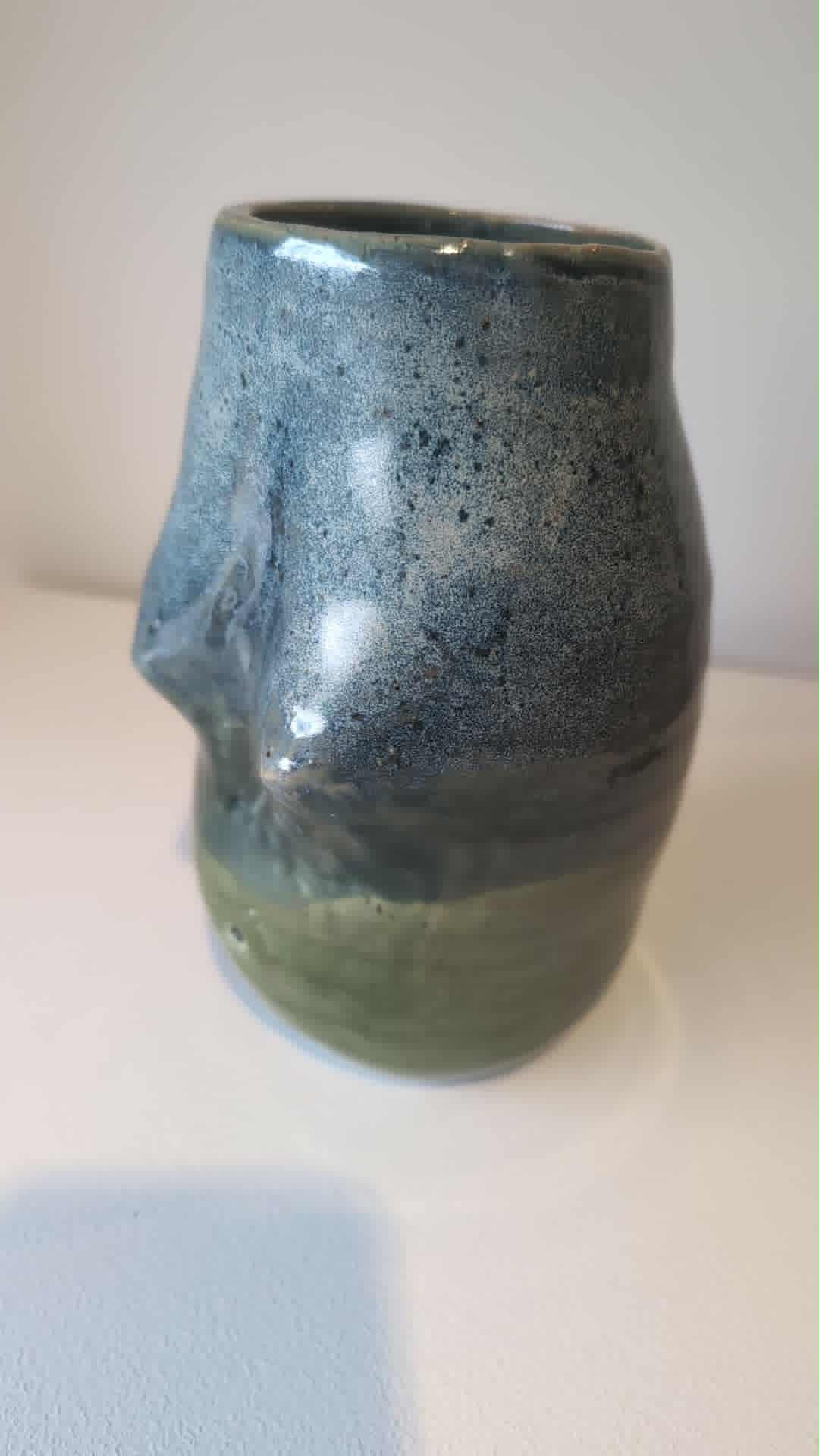 Nudie Vase (medium)