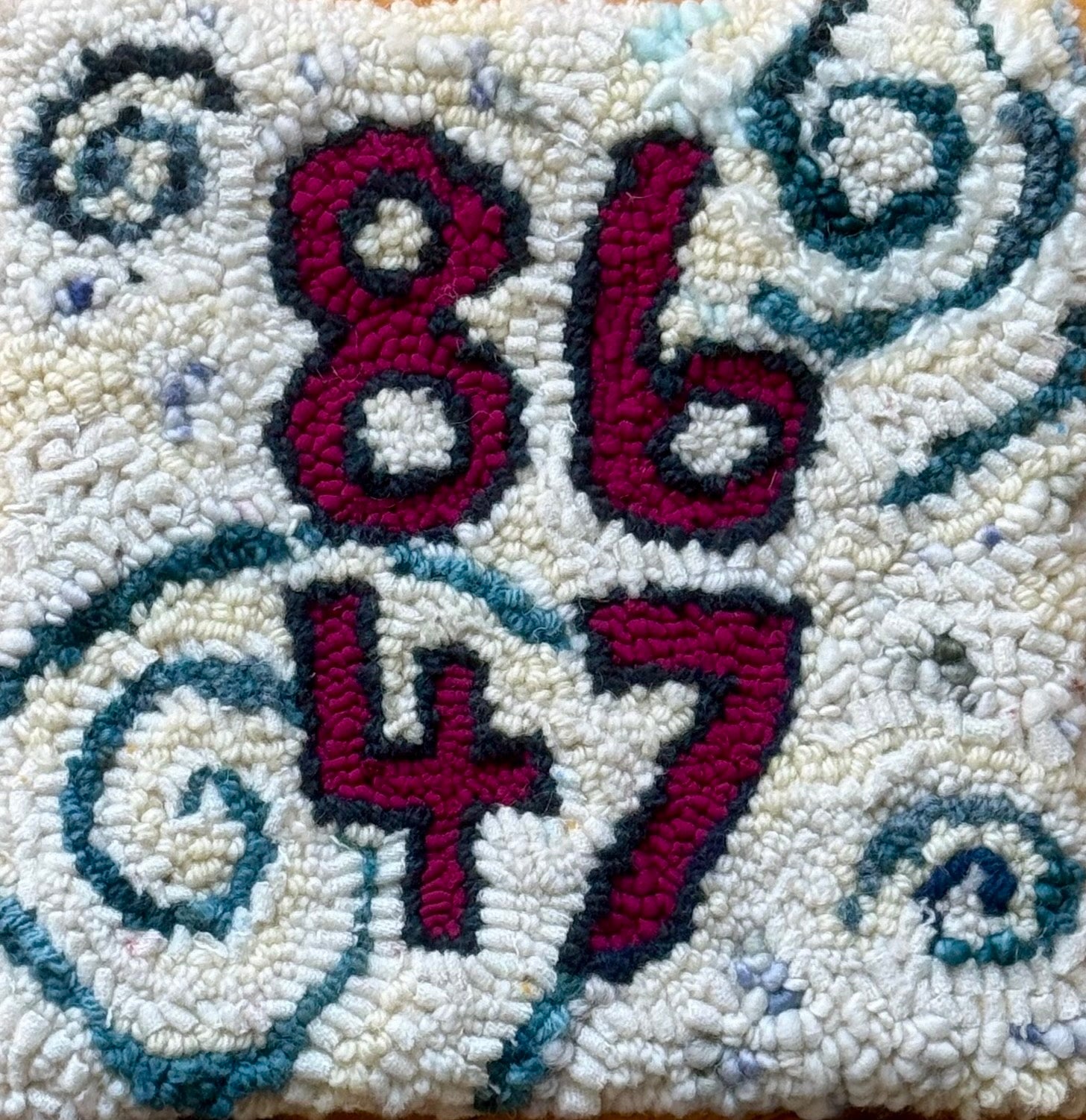 86/47 (White Pink Blue)