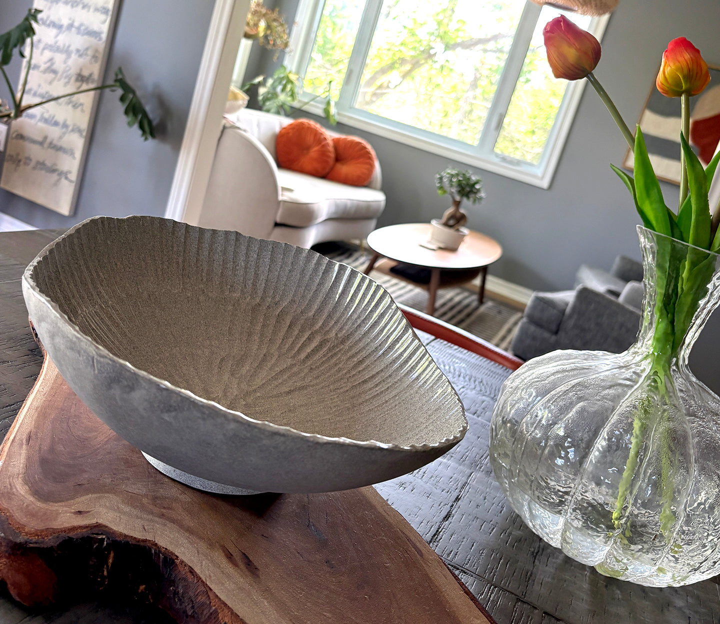 Granite Round Carved Bowl with Raised Foot