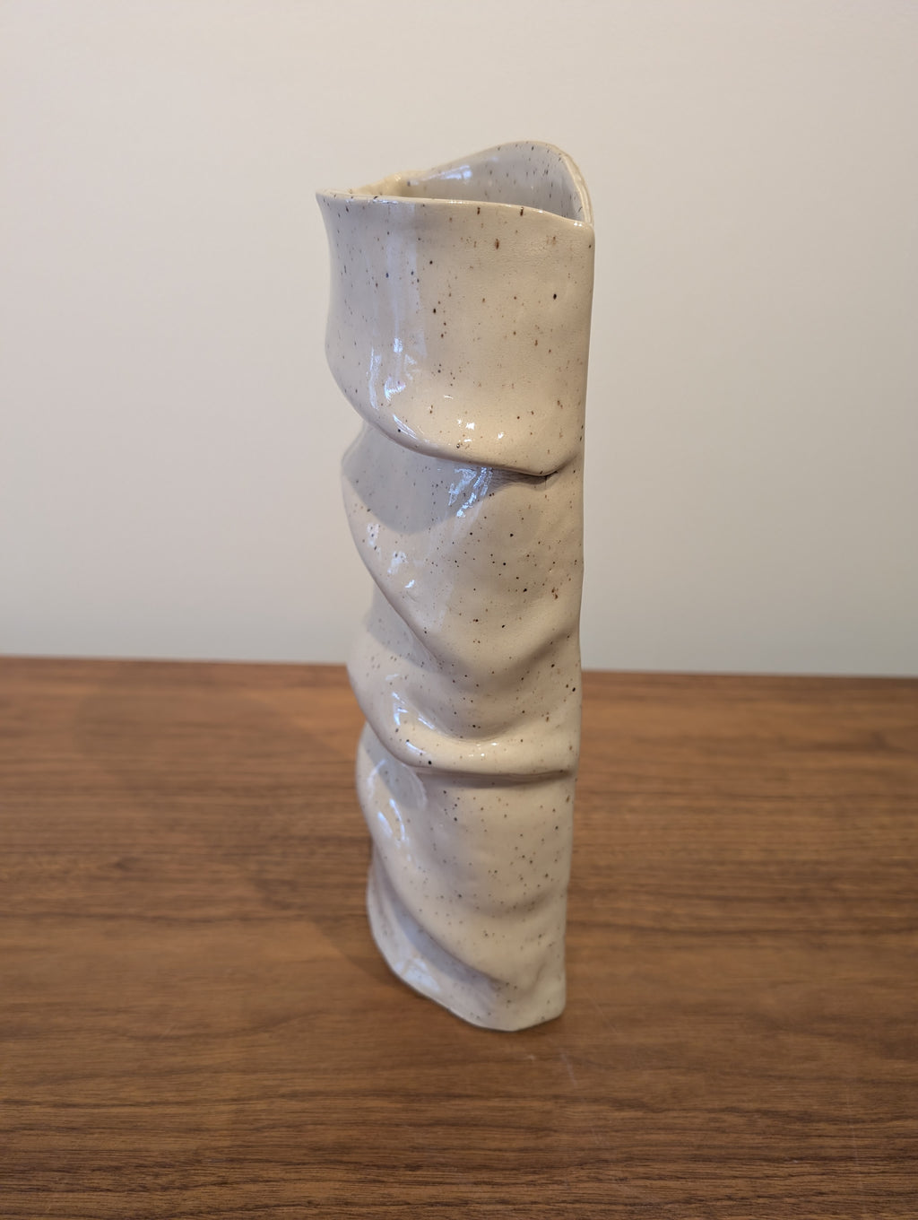 Undulation Vase (Tall)